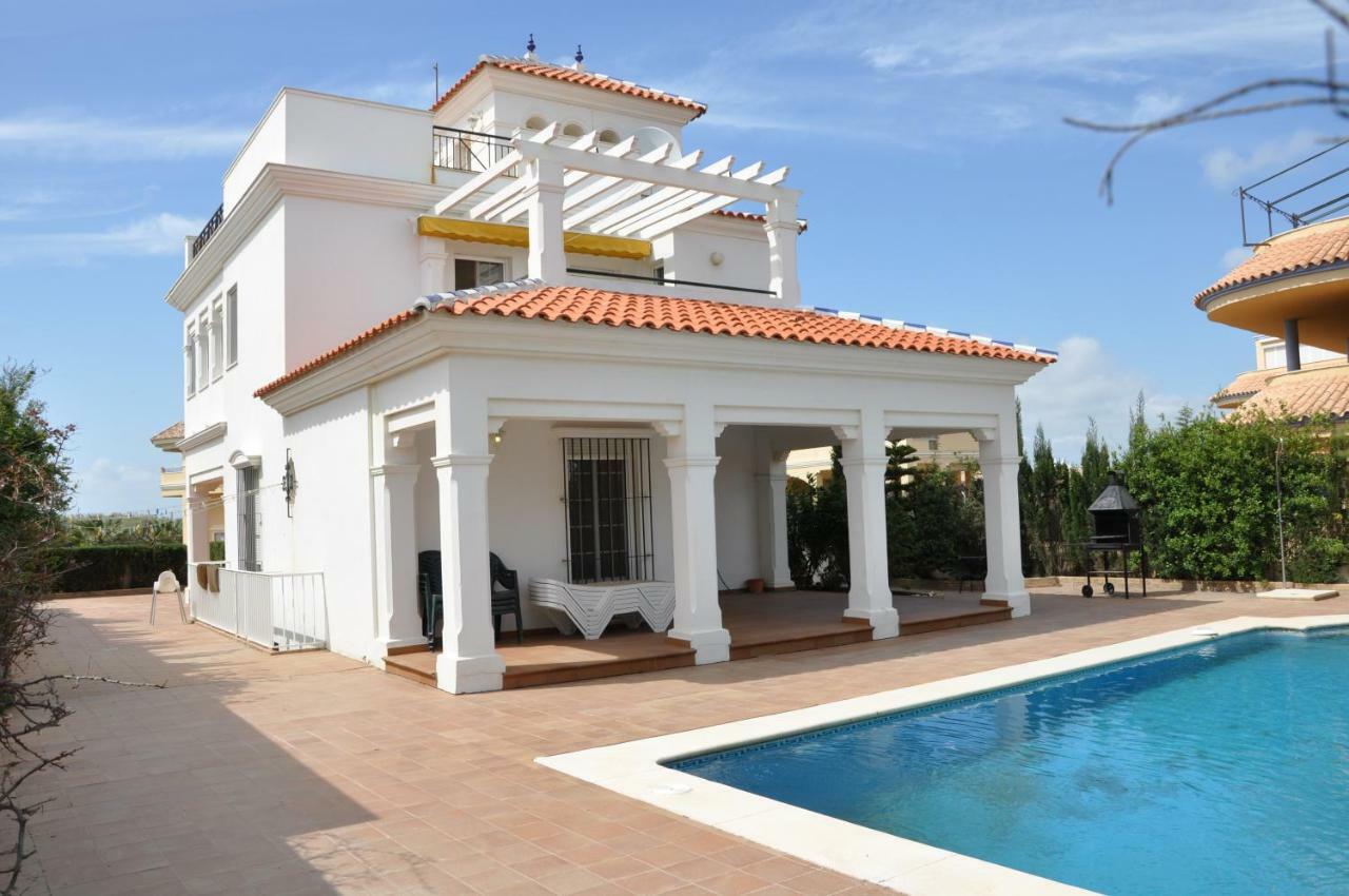 Villa Canela With Heated Pool, Piscina Climatizada Isla Canela Bagian luar foto